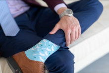 Load image into Gallery viewer, light blue men&#39;s socks with Oklahoma scissortail
